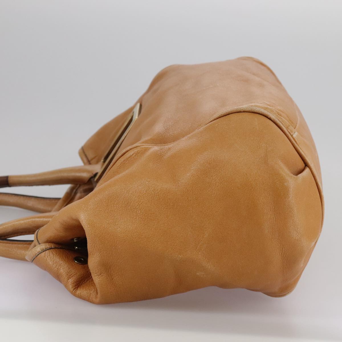 Belvarelle elegant leather Handbag top view
