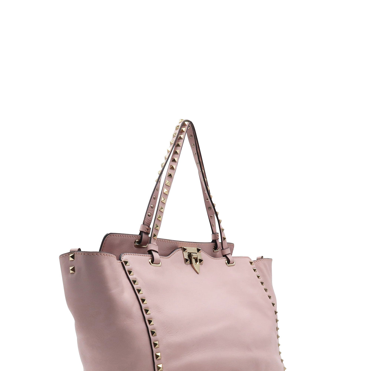 Medium bags lifestyle shot premium designer piece