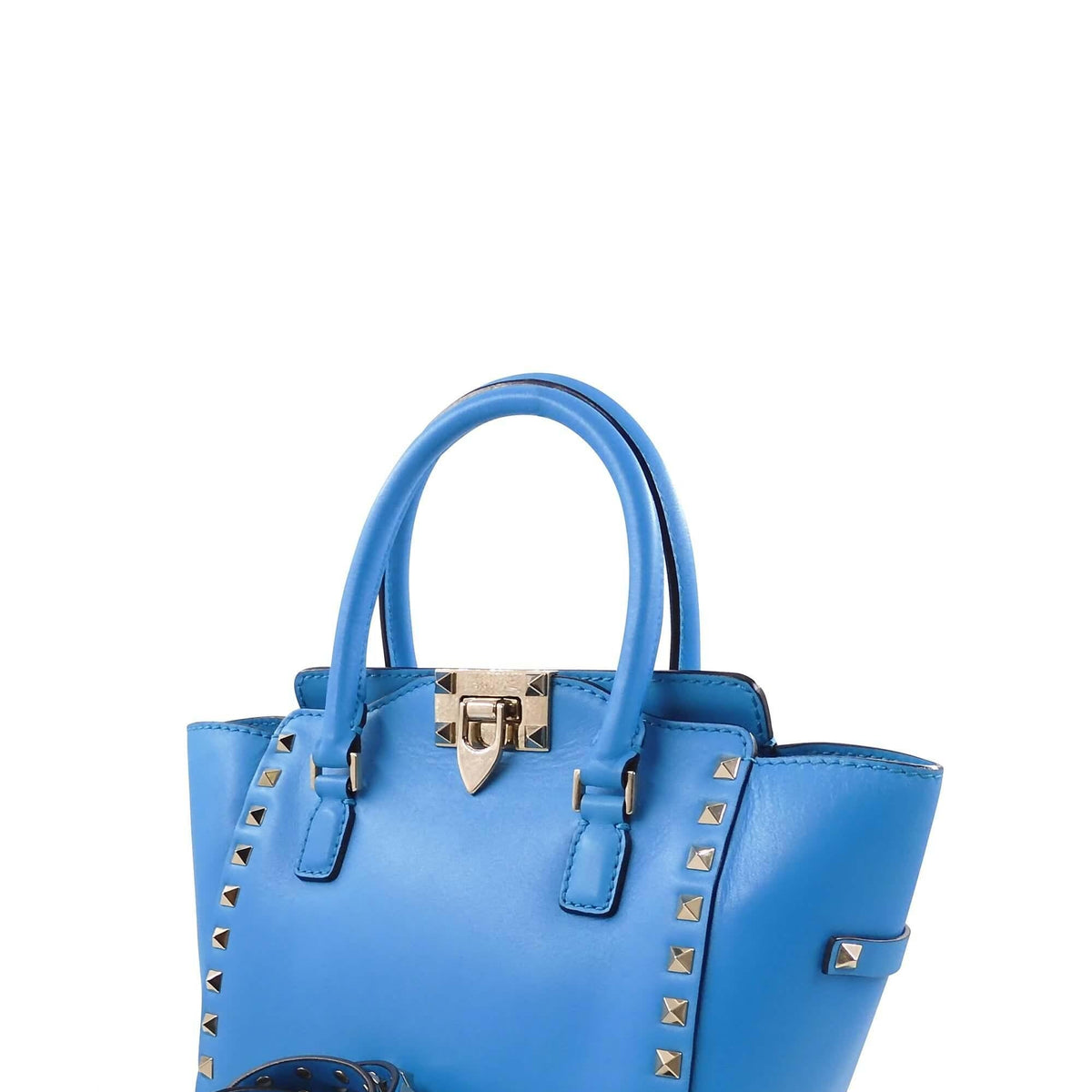 Mini premium bags detail and craftsmanship close-up